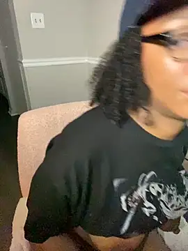 EatSweetMolly online show from September 2025 11:48:01 AM