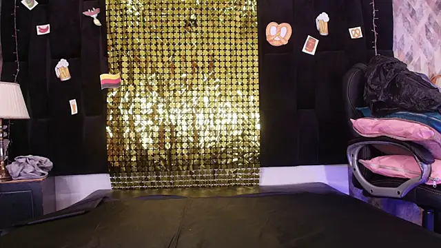 shelsyloreds online show from September 2025 11:57:01 AM