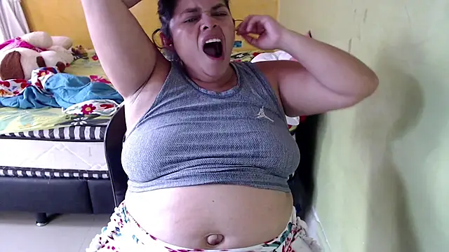 Snapshot of yulieth_bbw chatting on March 2025 12:45:01 PM yulieth bbw online show from March 2025 12:45:01 PM