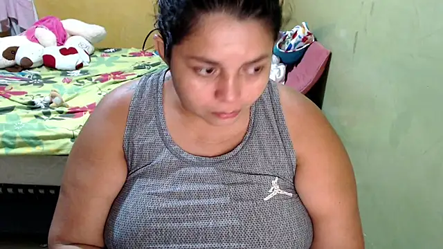 Snapshot of yulieth_bbw chatting on March 2025 01:02:02 AM yulieth bbw online show from March 2025 01:02:02 AM