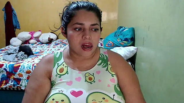 Snapshot of yulieth_bbw chatting on September 2025 12:32:02 AM yulieth bbw online show from September 2025 12:32:02 AM