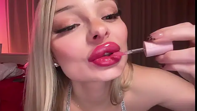 HannaXLove online show from November 2025 04:24:01 PM