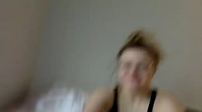 Snapshot of collegeslay chatting on December 2024 04:22:01 PM collegeslay online show from December 2024 04:22:01 PM