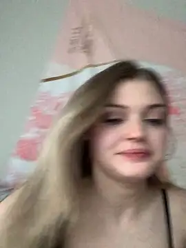 Snapshot of collegeslay chatting on February 2025 12:37:01 PM collegeslay online show from February 2025 12:37:01 PM