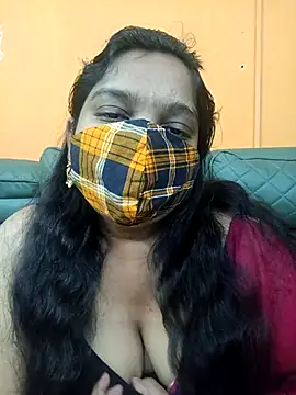 Snapshot of lovely-latha chatting on December 2025 04:42:02 AM lovely-latha online show from December 2025 04:42:02 AM