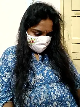 Snapshot of lovely-latha chatting on February 2026 02:28:01 PM lovely-latha online show from February 2026 02:28:01 PM