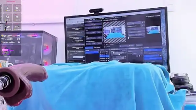 naty girl  online show from October 2025 12:48:02 PM