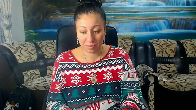 MoistMady online show from October 2025 04:32:01 AM