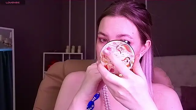 elinanortas online show from September 2025 01:20:01 AM