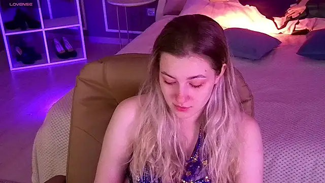 elinanortas online show from September 2025 01:11:01 AM