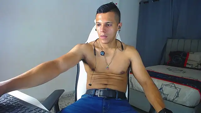 DavidAngell7 online show from October 2025 04:18:02 AM