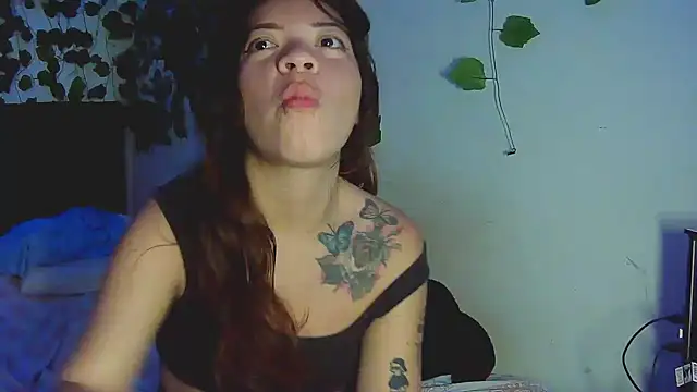 Snapshot of fresa_caliente chatting on December 2024 08:55:01 PM fresa caliente online show from December 2024 08:55:01 PM