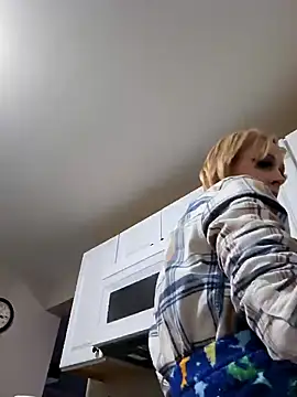 AmethystFoxx online show from January 2025 09:17:02 PM