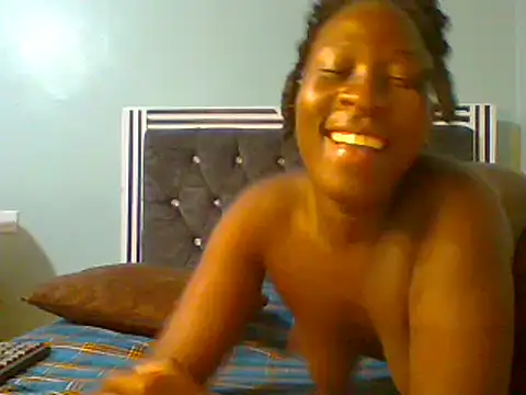 Snapshot of blackcuteebony chatting on February 2025 04:05:02 PM blackcuteebony online show from February 2025 04:05:02 PM