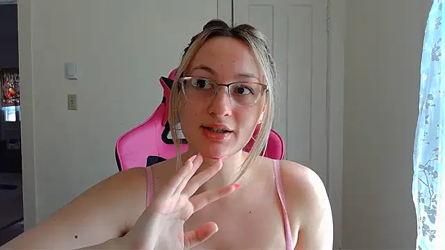 ashleyblaydex online show from April 2026 05:50:02 PM