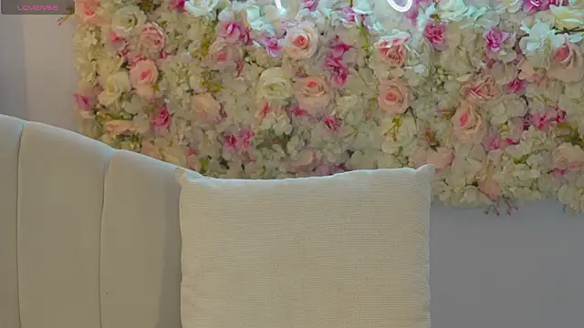 NaomiSainz online show from January 2025 05:59:02 PM