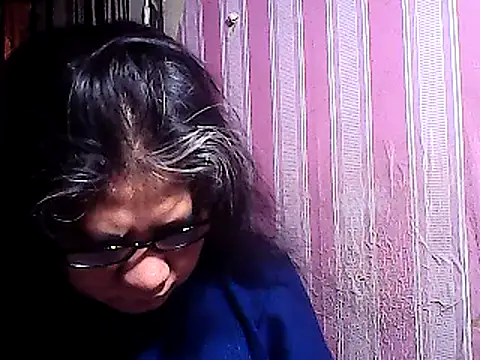 Snapshot of sweetsosie18 chatting on February 2025 07:16:02 PM sweetsosie18 online show from February 2025 07:16:02 PM