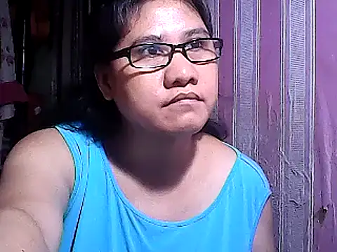 Snapshot of sweetsosie18 chatting on February 2025 12:59:01 PM sweetsosie18 online show from February 2025 12:59:01 PM