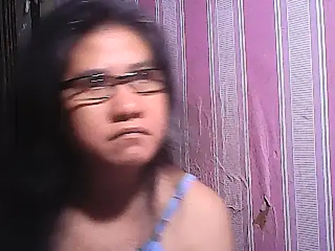 Snapshot of sweetsosie18 chatting on February 2025 03:19:01 PM sweetsosie18 online show from February 2025 03:19:01 PM