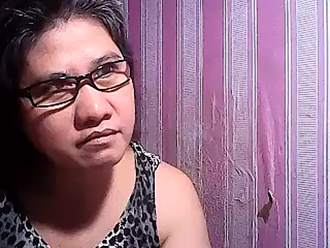 Snapshot of sweetsosie18 chatting on March 2025 12:45:01 PM sweetsosie18 online show from March 2025 12:45:01 PM