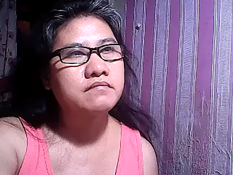 Snapshot of sweetsosie18 chatting on March 2025 08:32:02 PM sweetsosie18 online show from March 2025 08:32:02 PM