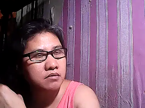 Snapshot of sweetsosie18 chatting on March 2025 11:56:02 PM sweetsosie18 online show from March 2025 11:56:02 PM