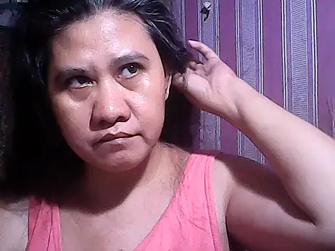 Snapshot of sweetsosie18 chatting on October 2025 04:08:02 AM sweetsosie18 online show from October 2025 04:08:02 AM