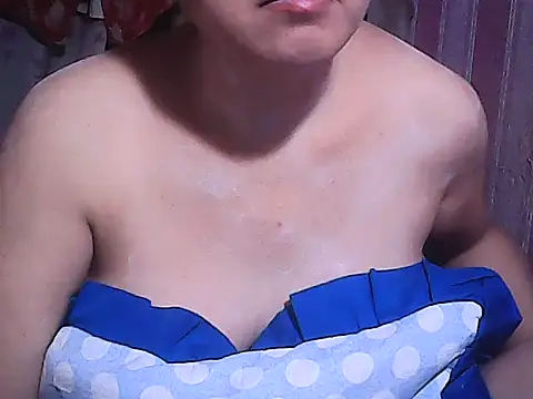 Snapshot of sweetsosie18 chatting on October 2025 04:14:02 PM sweetsosie18 online show from October 2025 04:14:02 PM