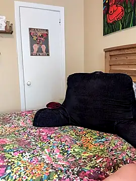 Snapshot of PotOfGreer chatting on March 2025 06:18:01 PM PotOfGreer online show from March 2025 06:18:01 PM