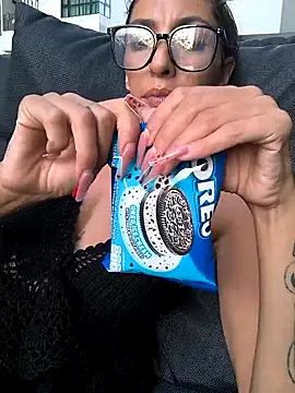 amanilouve online show from March 2025 10:45:02 AM