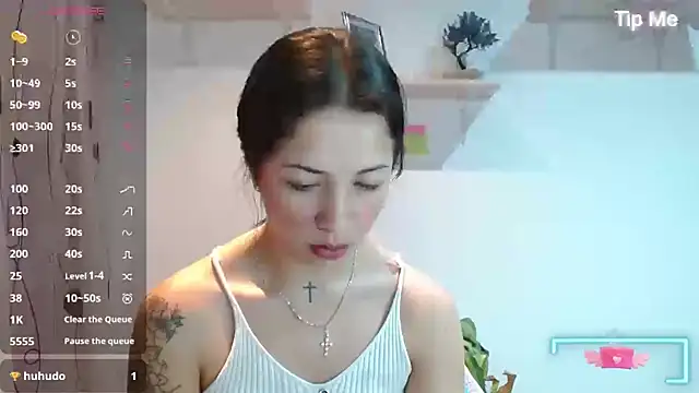 Snapshot of MadisonCambel chatting on December 2024 12:02:01 AM MadisonCambel online show from December 2024 12:02:01 AM