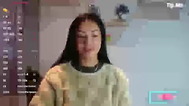 Snapshot of MadisonCambel chatting on December 2024 12:55:02 PM MadisonCambel online show from December 2024 12:55:02 PM