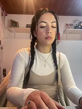 Snapshot of MadisonCambel chatting on February 2025 02:25:01 AM MadisonCambel online show from February 2025 02:25:01 AM