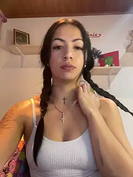 Snapshot of MadisonCambel chatting on February 2025 04:29:01 AM MadisonCambel online show from February 2025 04:29:01 AM