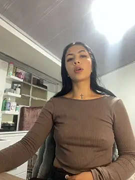 Snapshot of MadisonCambel chatting on October 2025 03:17:01 AM MadisonCambel online show from October 2025 03:17:01 AM