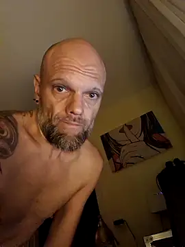 Snapshot of Ladyshaker82 chatting on November 2025 01:49:02 AM Ladyshaker82 online show from November 2025 01:49:02 AM