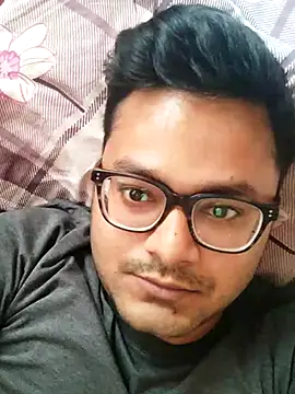 Snapshot of Honestguy100 chatting on November 2025 10:05:01 AM Honestguy100 online show from November 2025 10:05:01 AM