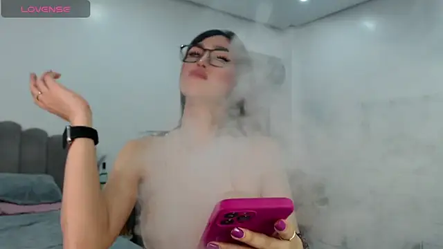 Snapshot of LoveMarieFoxxx chatting on October 2025 07:14:01 PM LoveMarieFoxxx online show from October 2025 07:14:01 PM