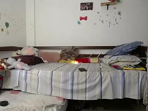 Moon lunita online show from September 2025 02:54:01 PM