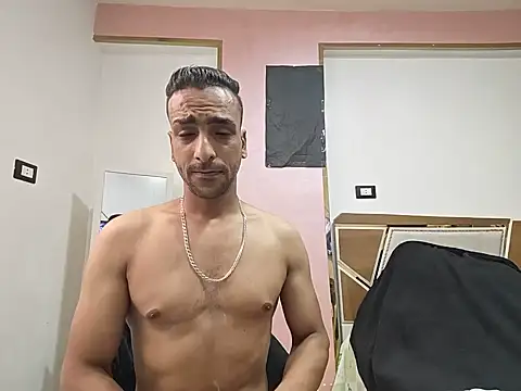 Snapshot of highguy chatting on July 2026 01:34:02 PM highguy online show from July 2026 01:34:02 PM
