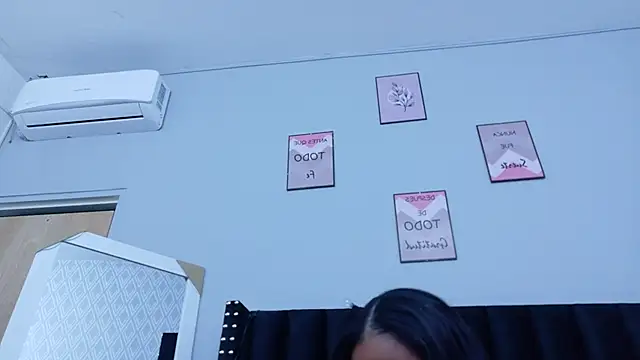 colombiamommy online show from December 2025 12:25:02 PM