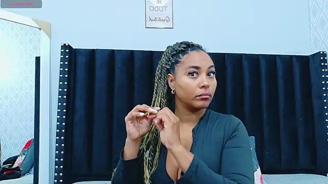 colombiamommy online show from March 2026 12:33:01 PM