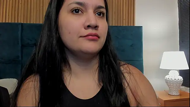 Kareena chopra online show from April 2026 12:08:02 PM