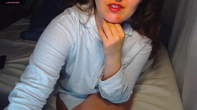 Snapshot of LoraPreston chatting on January 2025 08:43:02 PM LoraPreston online show from January 2025 08:43:02 PM