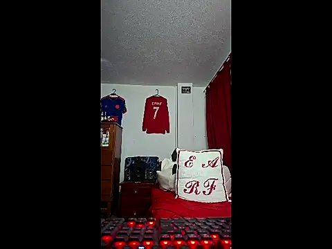 Snapshot of ALBEIROFOOTBALL1992 chatting on May 2026 04:41:02 AM ALBEIROFOOTBALL1992 online show from May 2026 04:41:02 AM