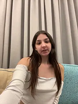 DoriDeluxe66 online show from January 2025 01:39:01 PM
