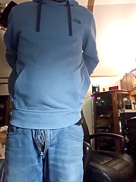 chosen923 online show from December 2025 02:01:02 PM