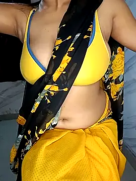Snapshot of Ms_Divya chatting on January 2025 12:44:02 PM Ms Divya online show from January 2025 12:44:02 PM