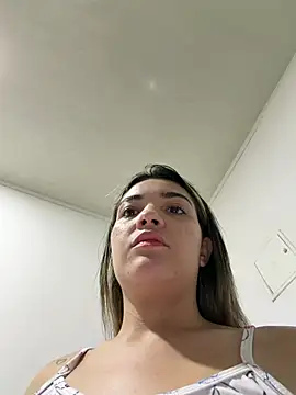 Snapshot of Sarita-candy chatting on April 2026 02:33:02 PM Sarita-candy online show from April 2026 02:33:02 PM