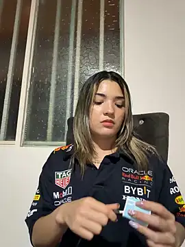 Snapshot of Sarita-candy chatting on April 2026 12:39:01 AM Sarita-candy online show from April 2026 12:39:01 AM